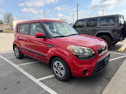 Used 2013 Kia Soul image 3
