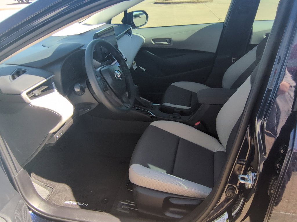 New 2027 Toyota Corolla LE FWD image 8