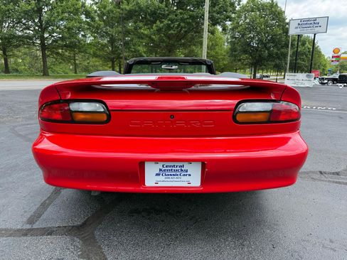 Used 2000 Chevrolet Camaro LT RWD image 17