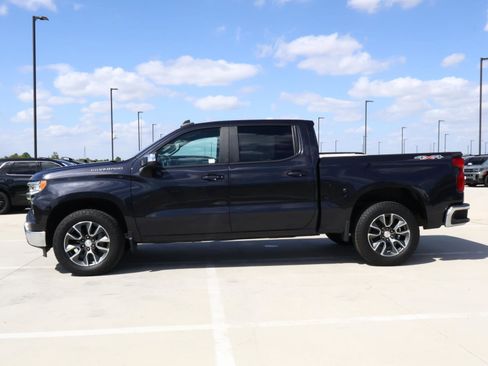 Used 2023 GMC Sierra 1500 Elevation image 36