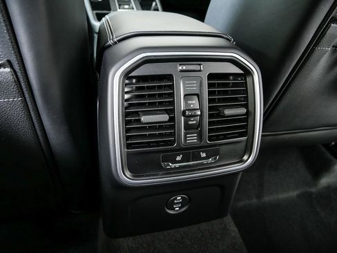 New 2026 Porsche Macan S image 21