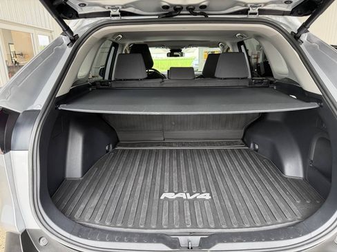 Used 2025 Toyota RAV4 XLE w/ Convenience Package AWD/4WD image 26