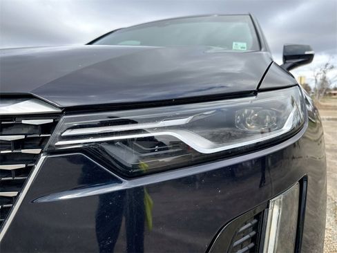 Used 2021 Cadillac XT6 Premium Luxury image 10