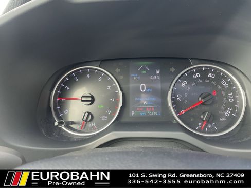 Used 2021 Toyota RAV4 XLE Premium image 13