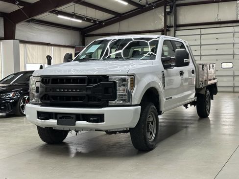 Used 2019 Ford F250 XL w/ Power Equipment Group image 5