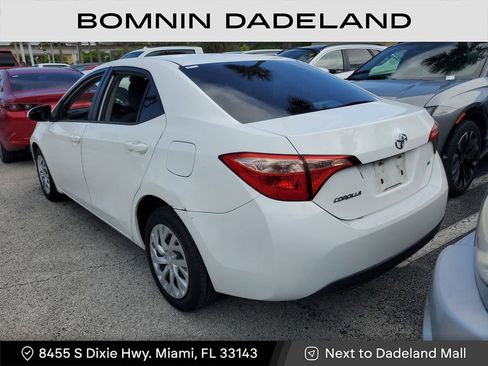 Used 2019 Toyota Corolla SE image 3