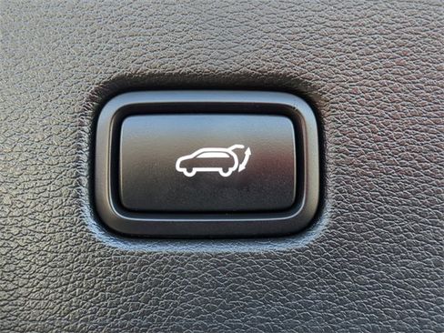 Used 2022 Kia Telluride SX w/ SX Prestige Package image 13