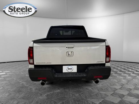 Used 2023 Honda Ridgeline Black Edition image 4