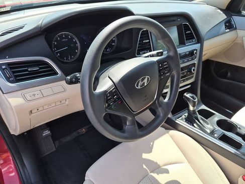 Used 2017 Hyundai Sonata SE w/ Cargo Package FWD image 14