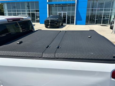 Used 2022 Chevrolet Silverado 1500 LTZ image 7