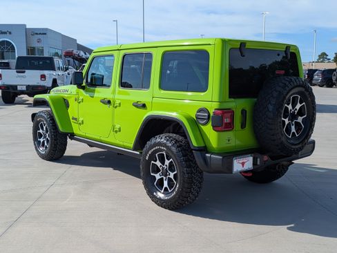 Used 2021 Jeep Wrangler Unlimited Rubicon AWD/4WD image 3