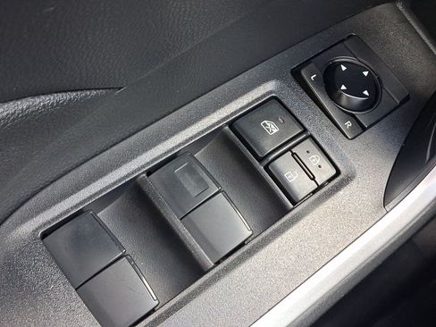 Used 2020 Toyota RAV4 XLE w/ Convenience Package AWD/4WD image 13