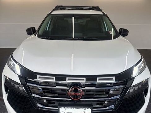 Certified 2026 Nissan Rogue SV AWD/4WD image 19