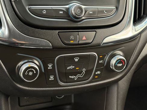 Used 2022 Chevrolet Equinox LT image 23