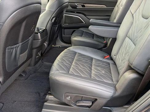 Used 2025 Kia Telluride EX X-Line AWD/4WD image 18