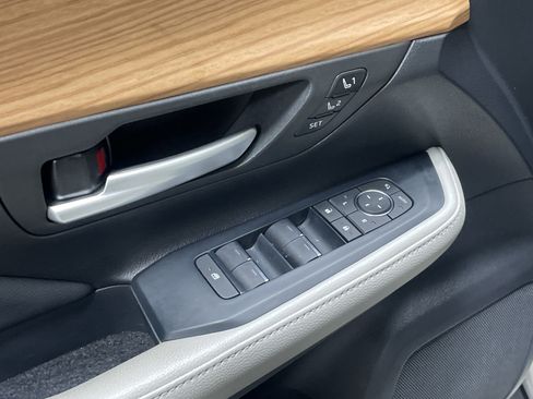 Used 2024 Toyota Grand Highlander Limited image 16