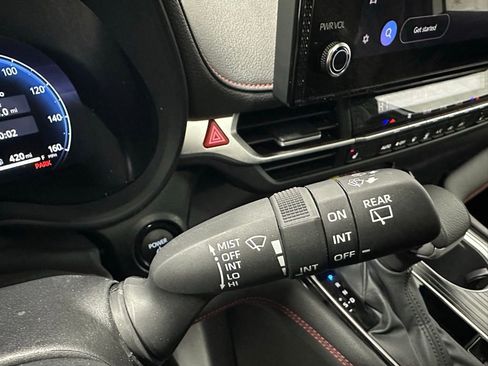 Used 2025 Toyota Sienna XSE image 22