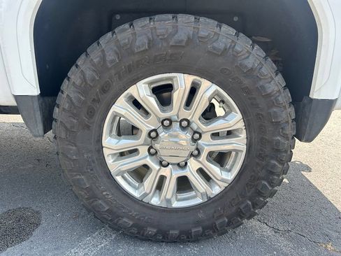 Used 2021 GMC Sierra 3500 Denali w/ Denali Ultimate Package AWD/4WD image 32