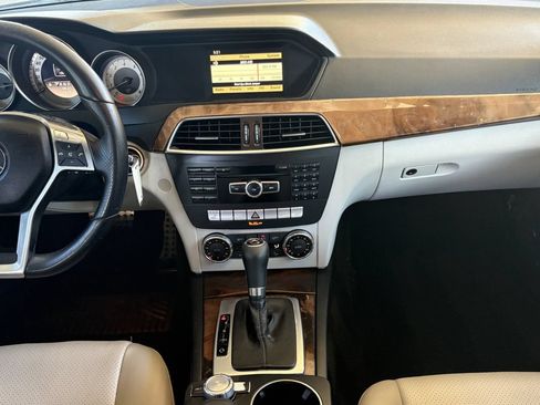 Used 2012 Mercedes-Benz C 300 4MATIC Sedan image 11
