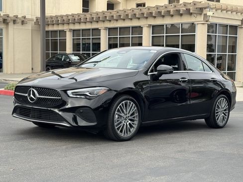 Used 2026 Mercedes-Benz CLA 250 image 4