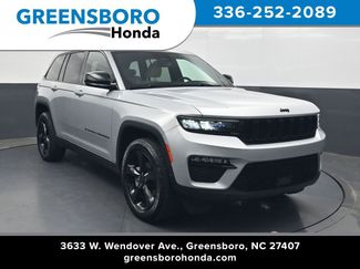 Used 2023 Jeep Grand Cherokee Limited w/ Black Appearance Package AWD/4WD 360° Tour