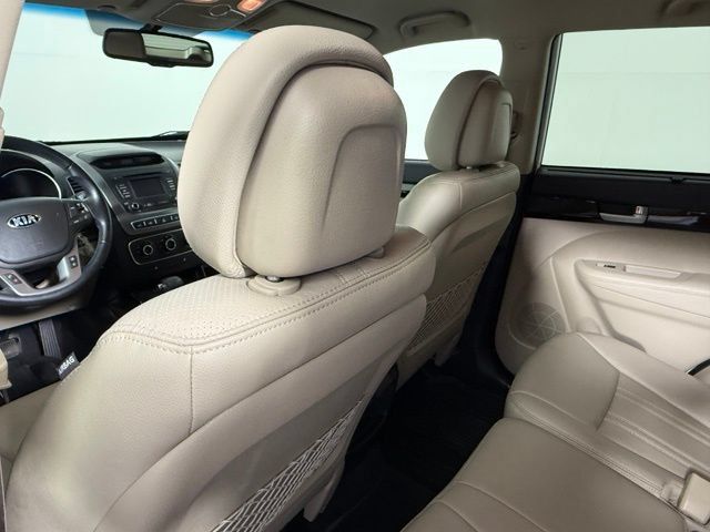 Used 2015 Kia Sorento LX FWD image 40