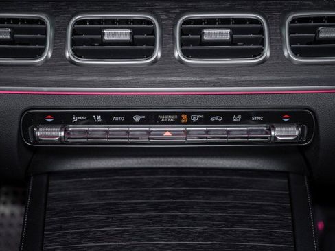 New 2026 Mercedes-Benz GLS 450 4MATIC image 17