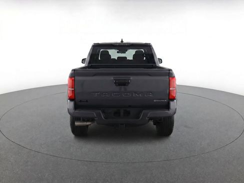 Used 2025 Toyota Tacoma TRD Off-Road AWD/4WD image 7
