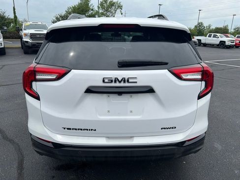 Used 2024 GMC Terrain SLT w/ Elevation Edition AWD/4WD image 4