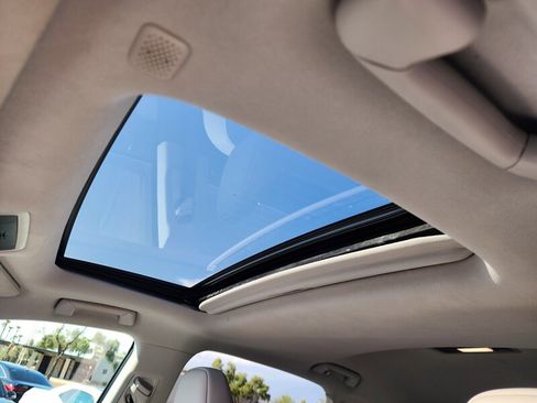 Used 2020 Lexus RX 450h AWD w/ Premium Package image 68