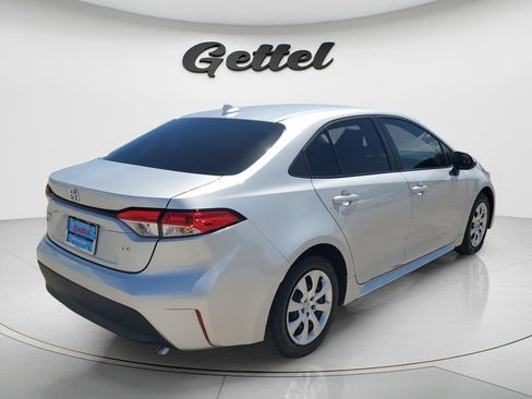 Certified 2025 Toyota Corolla LE FWD image 5