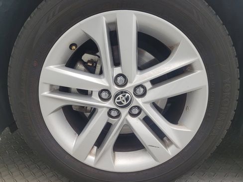 Used 2019 Toyota Corolla SE w/ Carpet Mat Package image 31