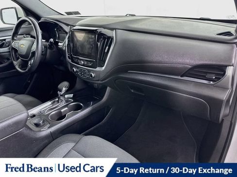 Used 2022 Chevrolet Traverse LT AWD/4WD image 35