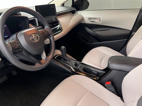 Used 2021 Toyota Corolla LE FWD image 15