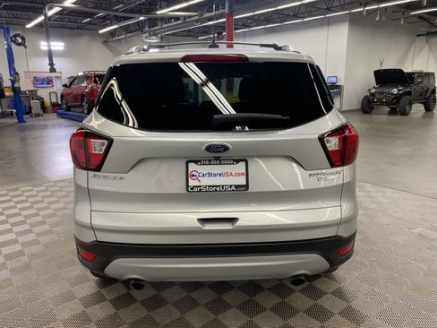 Used 2019 Ford Escape Titanium image 8