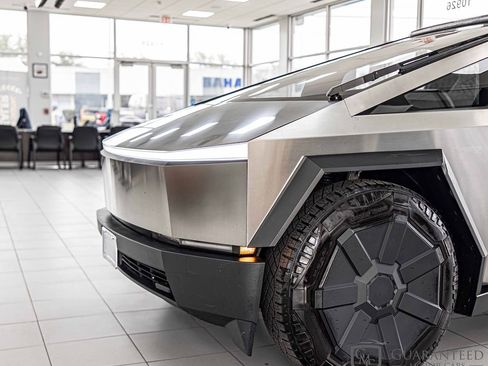 Used 2024 Tesla Cybertruck Cyberbeast AWD/4WD image 5