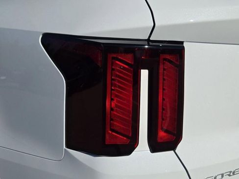 New 2026 Kia Sorento S w/ S Panoramic Sunroof Package FWD image 12
