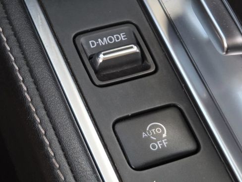 Used 2023 INFINITI QX60 Luxe AWD/4WD image 11