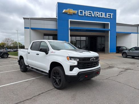 New 2026 Chevrolet Silverado 1500 LT Trail Boss w/ Convenience Package II AWD/4WD image 1