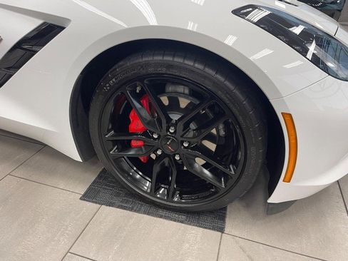 Used 2019 Chevrolet Corvette Stingray Coupe w/ Battery Protection Package image 18