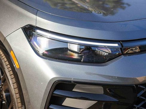 New 2026 Volkswagen Tiguan SE R-Line image 14