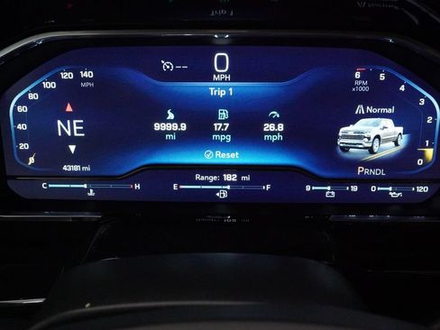 Used 2023 Chevrolet Silverado 1500 LT RWD image 13