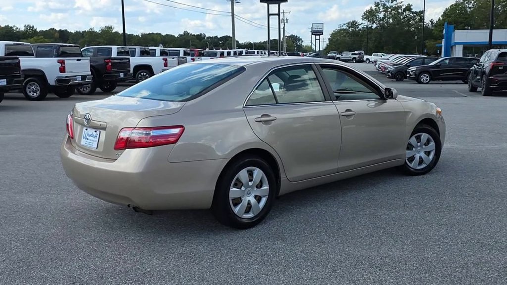 Used 2007 Toyota Camry LE FWD image 8