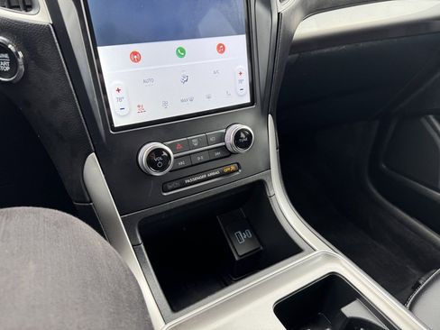 Certified 2024 Ford Edge SEL w/ Convenience Package image 23