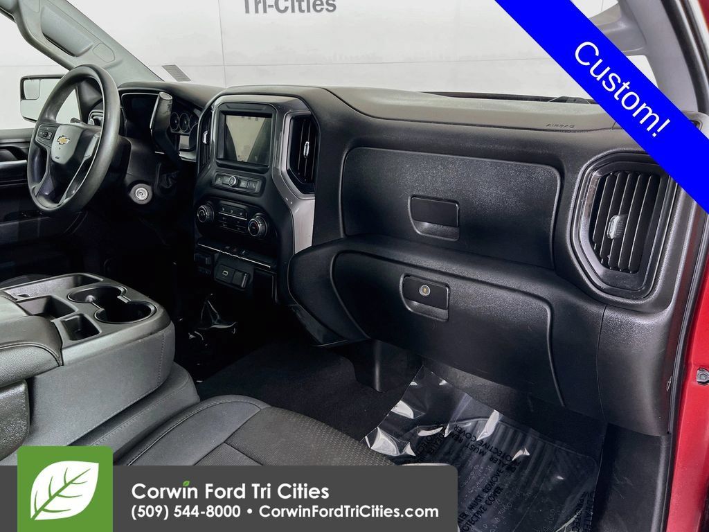 Used 2019 Chevrolet Silverado 1500 Custom w/ Custom Convenience Package AWD/4WD image 26