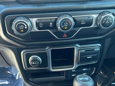 Used 2021 Jeep Wrangler Unlimited Sport AWD/4WD image 14