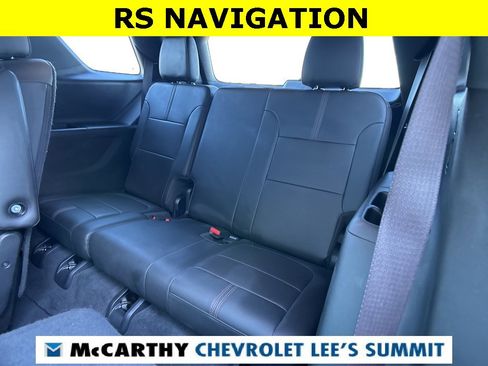 Used 2023 Chevrolet Traverse RS image 36
