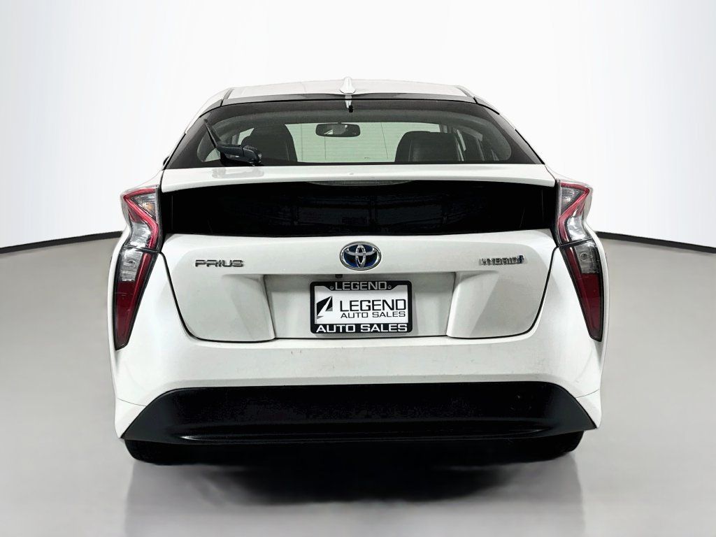 Used 2016 Toyota Prius Four FWD image 6