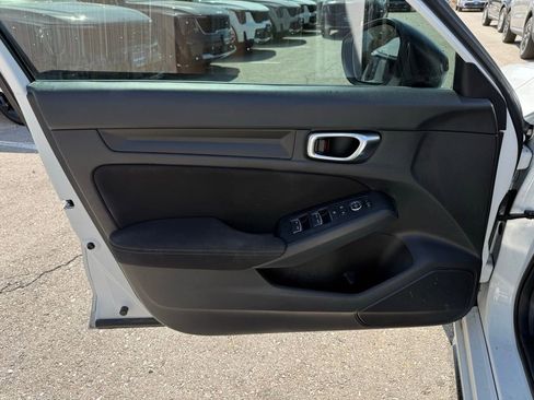 Used 2023 Honda Civic Sport image 6