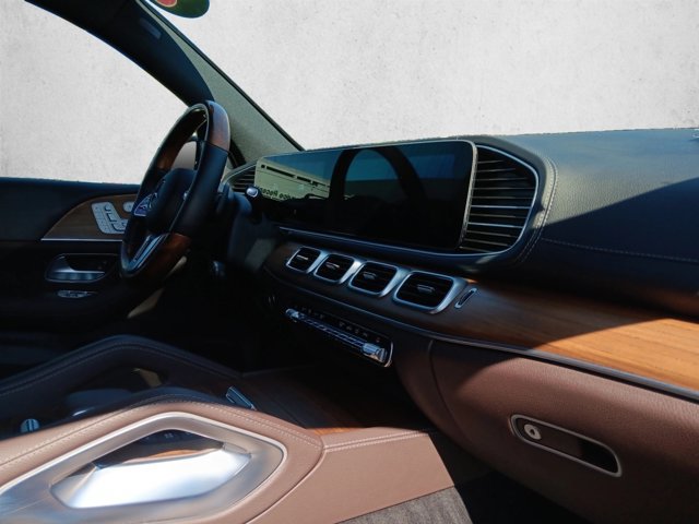 Certified 2023 Mercedes-Benz GLS 580 4MATIC image 22